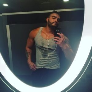 Meet your Posher, Daniel